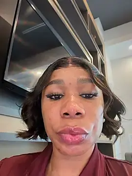 Stripchat Watch Live Sex Cams of Belle___