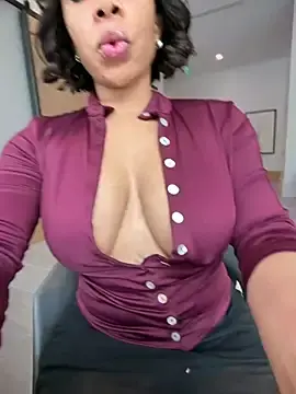 Stripchat Sex Chat of Belle___
