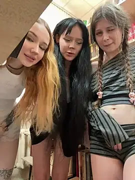 Stripchat Free Live Porn of KnockKnock-