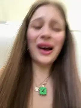 Stripchat Free Live Porn of KnockKnock-