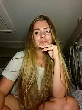 Stripchat Free Porn Cam of VanLifeVixen