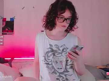 Stripchat Free Live Porn of eva_vodkina