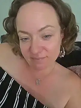 Stripchat Live Porn of julimonroe