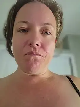 Stripchat Free Porn Cam of julimonroe