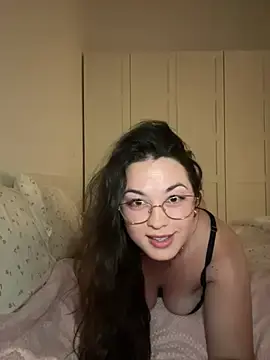 Stripchat Sex Cam of liloush__
