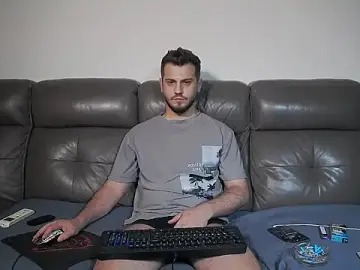 Stripchat Watch Live Sex Cams of CrazyDom1