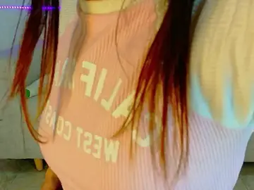 Stripchat Best live sex cam show of Maddy_33