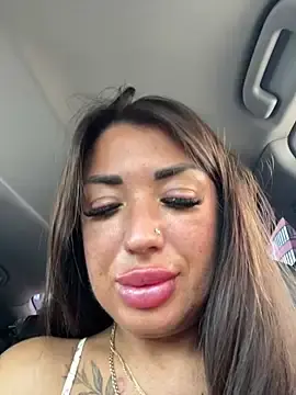 Stripchat Sex Cam of RuslanaXX