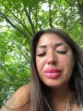 Stripchat Nude Webcam of RuslanaXX