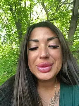 Stripchat Free Porn Cam of RuslanaXX