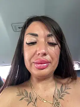 Stripchat Live Sex Cam of RuslanaXX