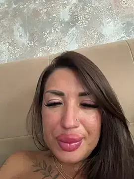 Stripchat Free Porn Cam of RuslanaXX
