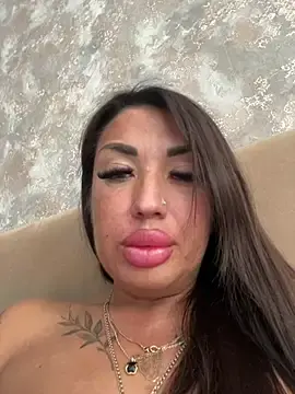 Stripchat Adult Video Chat of RuslanaXX