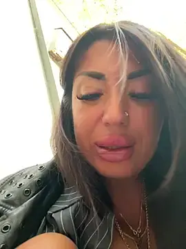 Stripchat Live Sex of RuslanaXX