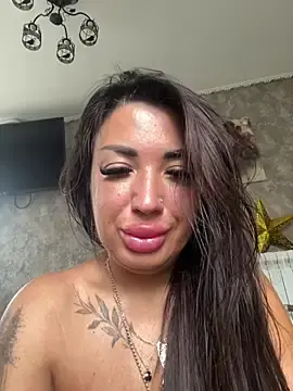 Stripchat Live Sex Cam of RuslanaXX