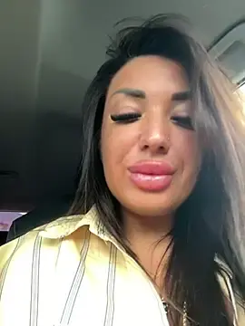 Stripchat Live Sex of RuslanaXX