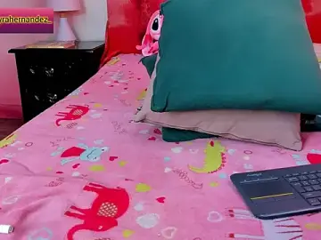 Stripchat Free Live Porn of keyra_h