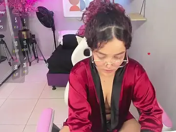 Stripchat Sex Cam of Maggy_t18