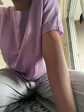 Stripchat Live Sex Cam of Cute_Zaina