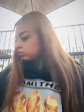Stripchat Free Porn Cam of Im_Emily_