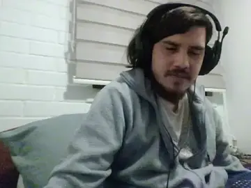 Stripchat Best live sex cam show of hung_weeb