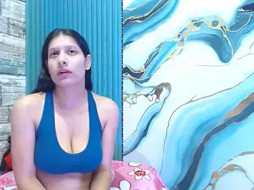 Stripchat Adult Webcam of mari_marcellapri