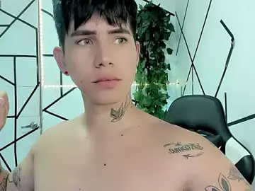 Stripchat Nude Webcam of Tayson_Rivers