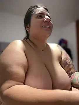 Stripchat Live Porn of horny_roomiess