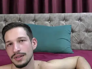 Stripchat Watch Live Sex Cams of LeonVane
