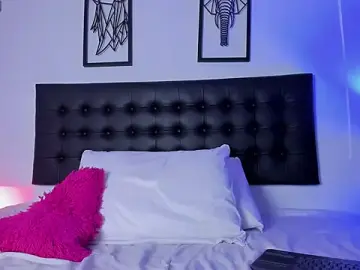 Stripchat Watch Live Sex Cams of Melody_evanss