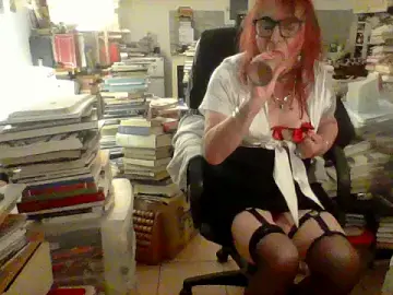 Stripchat Best live sex cam show of LianeDargueil