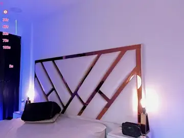 Stripchat Free Porn Cam of Aron_cruz