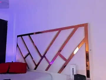 Stripchat Best live sex cam show of Aron_cruz