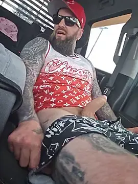 Stripchat Live Porn of Beardedtattood