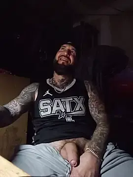 Stripchat Nude Webcam of Beardedtattood