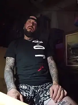 Stripchat Adult Webcam of Beardedtattood