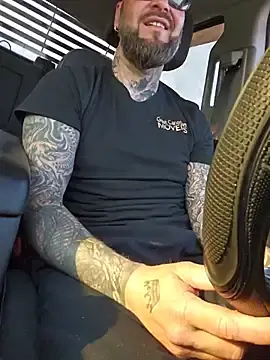 Stripchat Watch Live Sex Cams of Beardedtattood