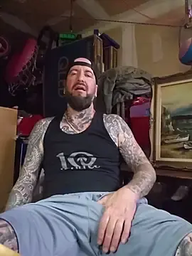 Stripchat Live Sex of Beardedtattood