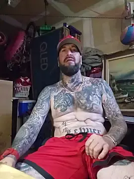 Stripchat Adult Webcam of Beardedtattood