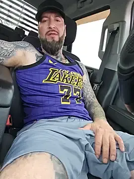 Stripchat Live Sex Cam of Beardedtattood