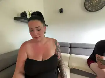 Stripchat Watch Live Sex Cams of BonnyundClyde19