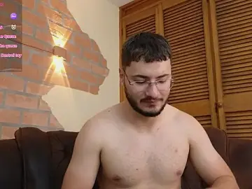 Stripchat Live Sex of Brandon_01