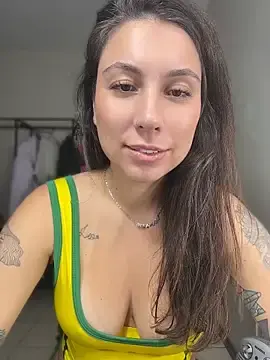 Stripchat Free Live Porn of Carolini09