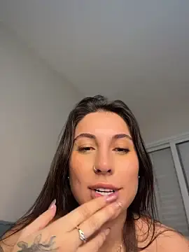 Stripchat Free Live Porn of Carolini09