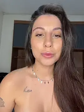 Stripchat Nude Webcam of Carolini09