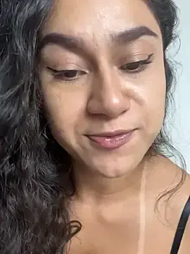 Stripchat Best live sex cam show of yummi_greluda