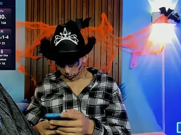 Stripchat Watch Live Sex Cams of Tommy_Fox