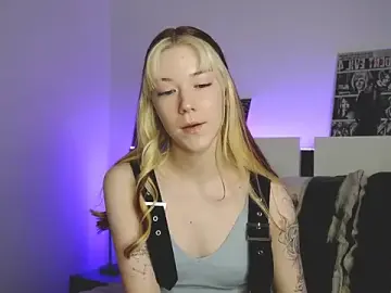 Stripchat Best Webcam of litl_Mia