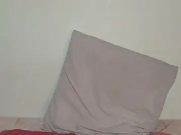 Stripchat Free Porn Cam of Divine_Beautyxx