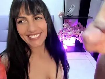 Stripchat Live Sex Cam of brianna_sexy00
